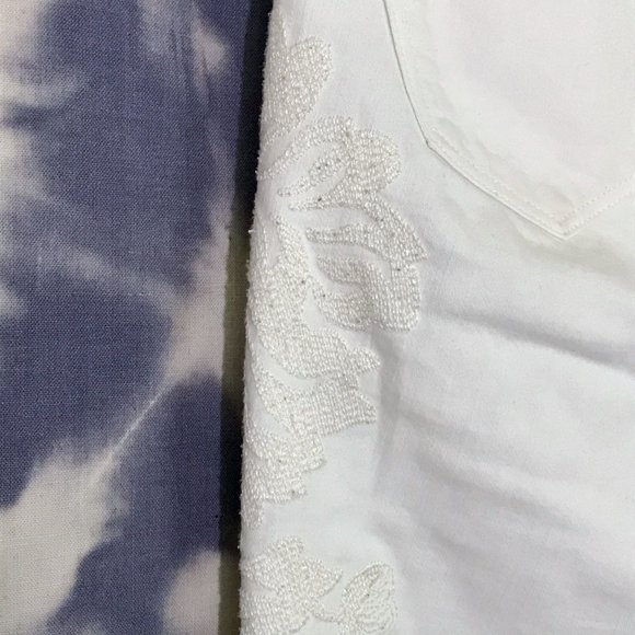 Madewell embroidered mid-rise jeans, 24 - Picture 9 of 13